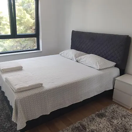 22 * Τρέμπινιε