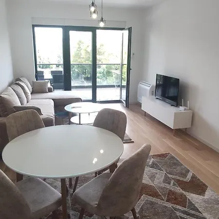 22 Διαμέρισμα Τρέμπινιε